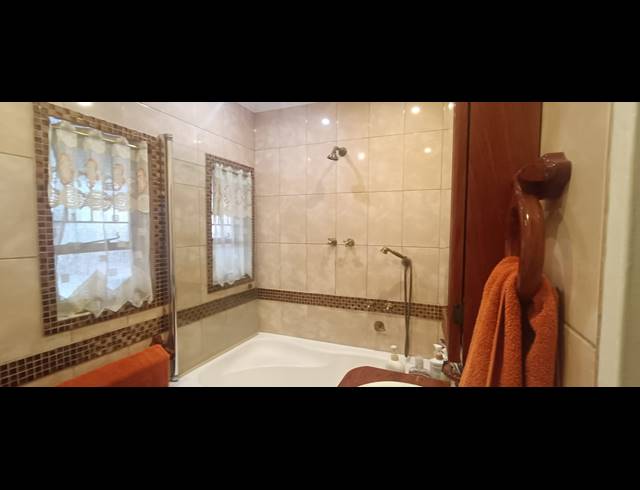 3 BEDROOM HOUSE FOR SALE IN VANDERBIJLPARK SE 1